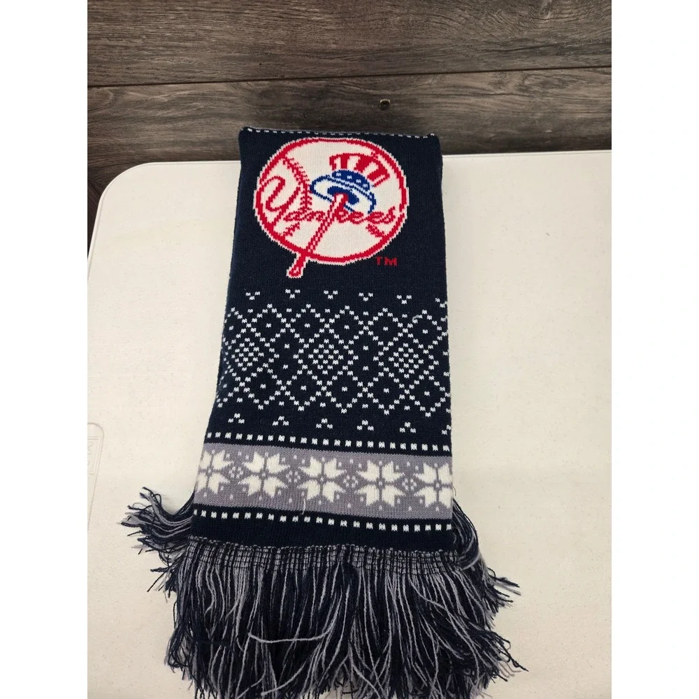 New York Yankees MLB Knit Scarf Navy Blue Fair Isle Snowflake‎ Winter Fringe Fan